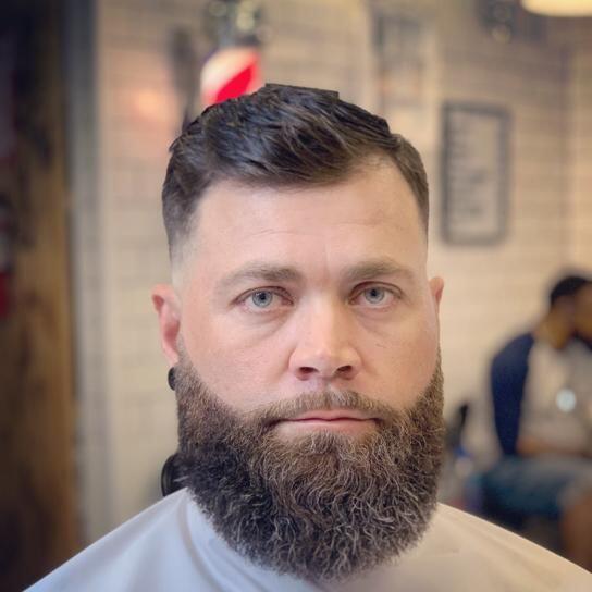Textured crop with full beard